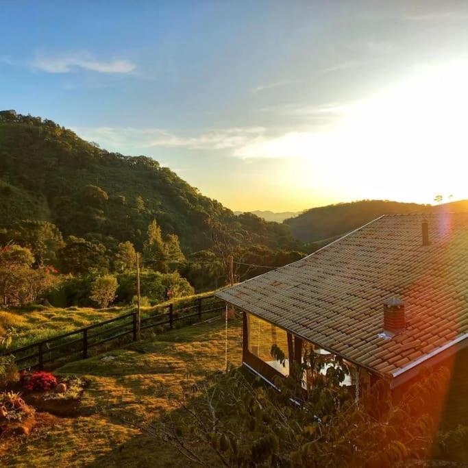 Chale Araucaria- Vale Pedras Mg Sapucai-Mirim